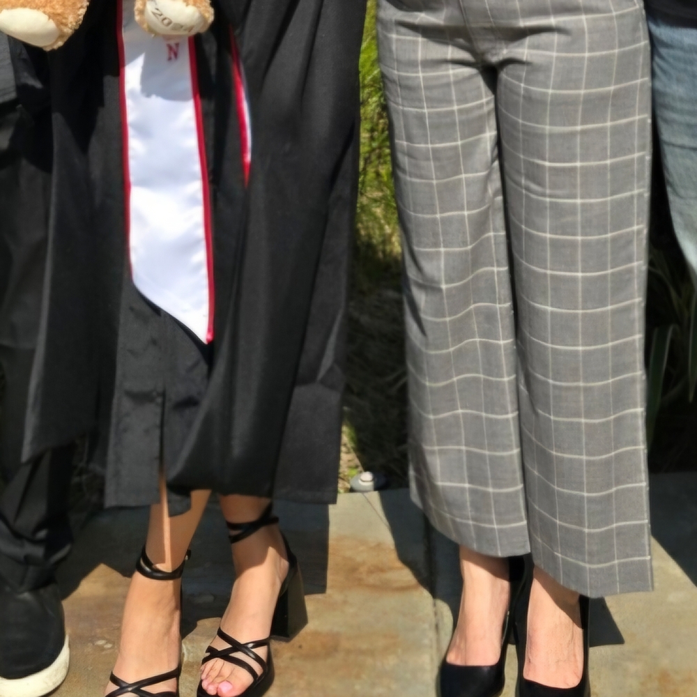 Gray Plaid Amberchromie and Fetch Women's Pants Size Small Short.